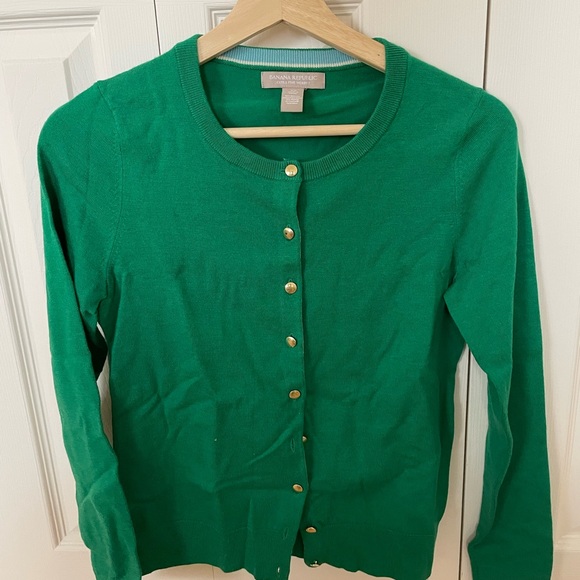 Banana Republic Sweaters - Picture 2 of 2